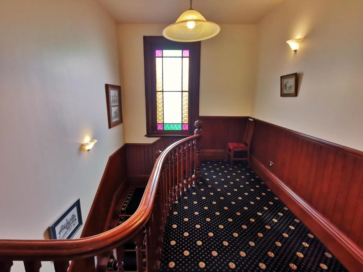 Highland House Boutique Hotel Дьюндин Экстерьер фото