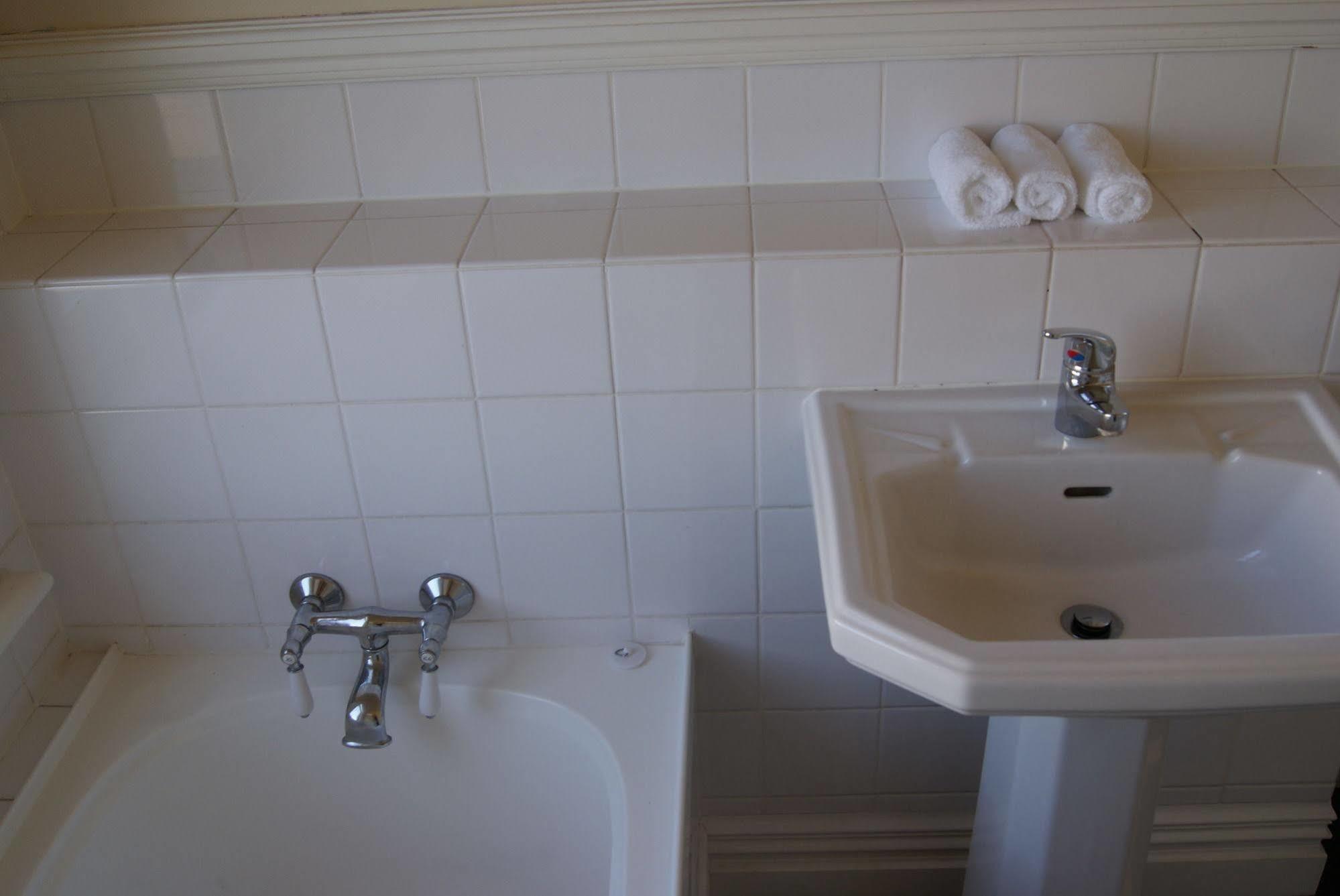 Highland House Boutique Hotel Дьюндин Экстерьер фото