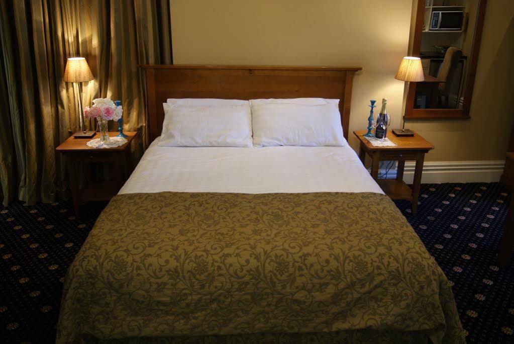 Highland House Boutique Hotel Дьюндин Экстерьер фото