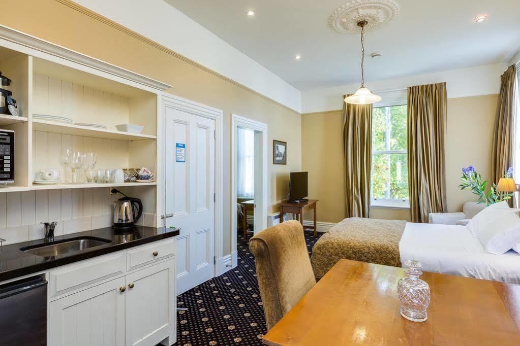 Highland House Boutique Hotel Дьюндин Экстерьер фото