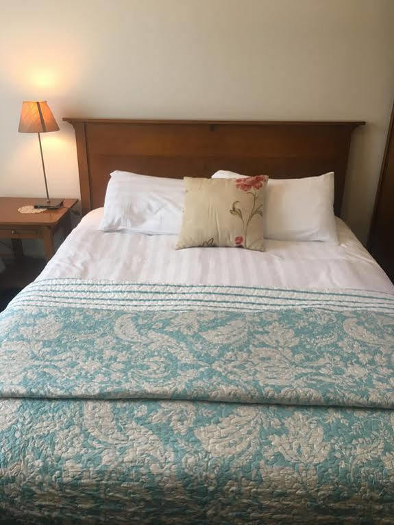 Highland House Boutique Hotel Дьюндин Экстерьер фото